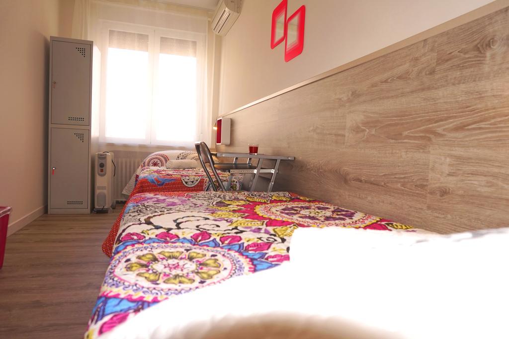 Muchomadrid Hostel Room photo